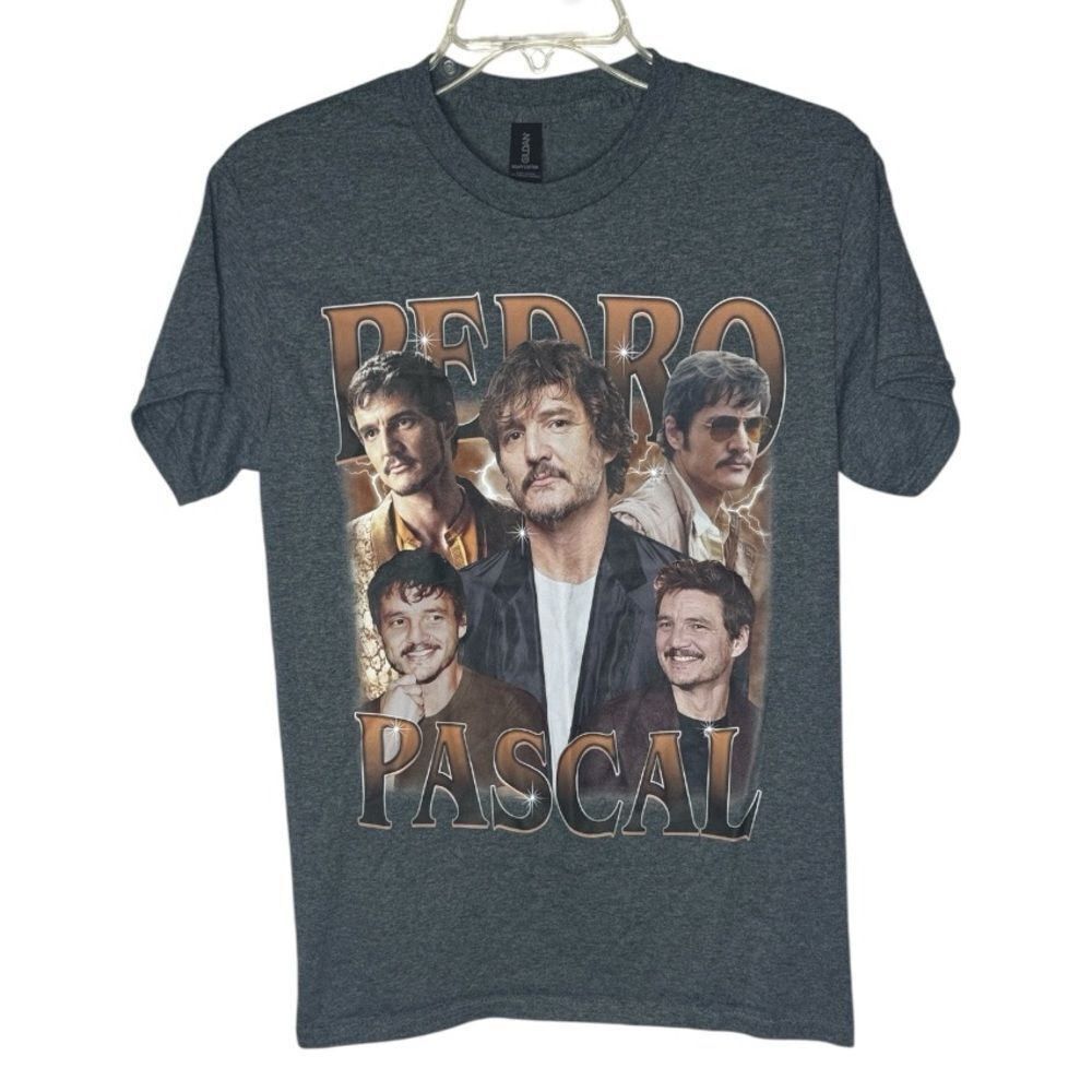Pedro Pascal‎ Graphic Men's T-Shirt in Charcoal Gray Short Sleeve T-shirt. Sm